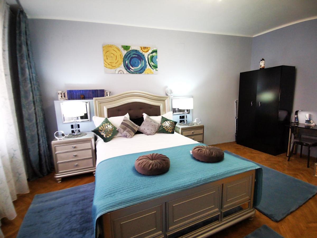Apartament Sabrina Central Брашов Екстериор снимка
